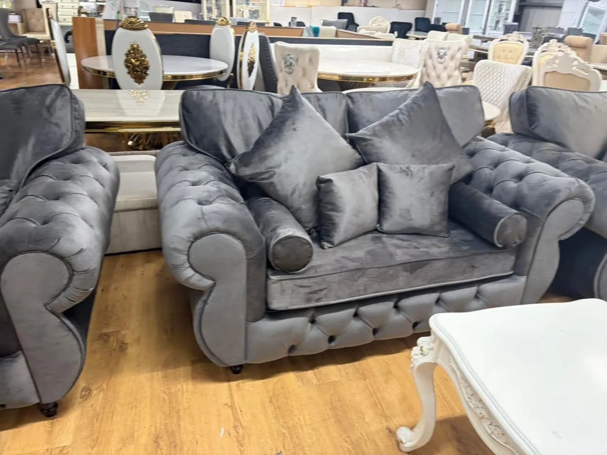 Rio Chesterfield 3+2 Fullback Cushions Sofa Set - Image 3