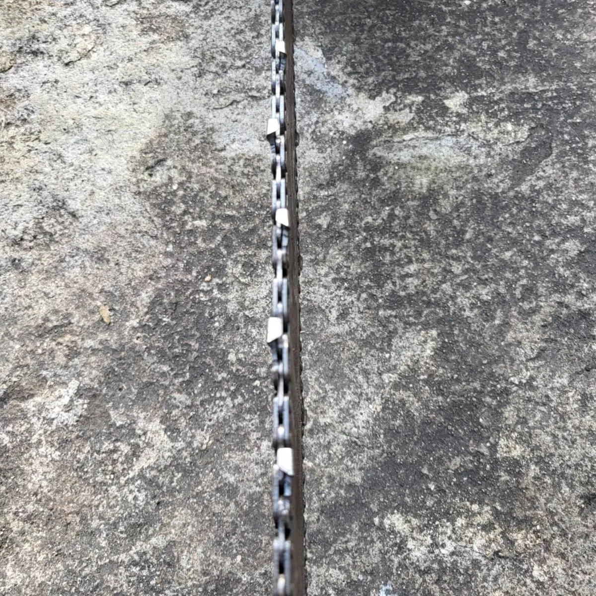 Stihl chainsaw and blower - Image 3