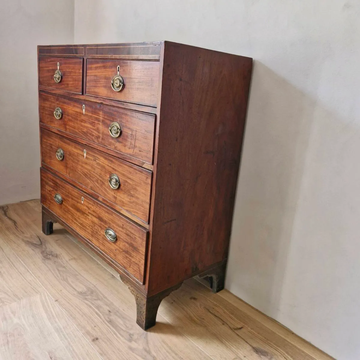 Antique Georgian chest of drawers - Image 2