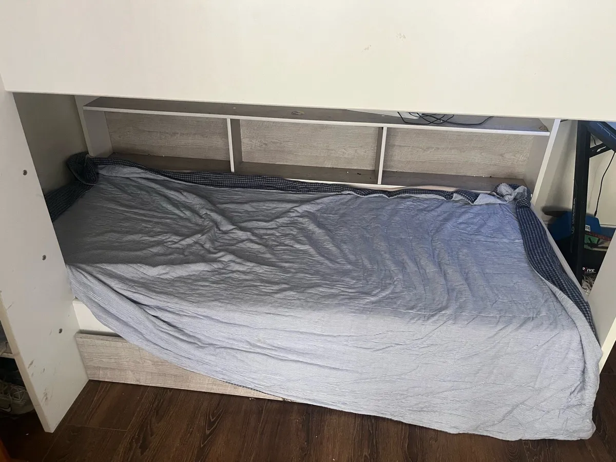 Bunk beds with storage - Image 2