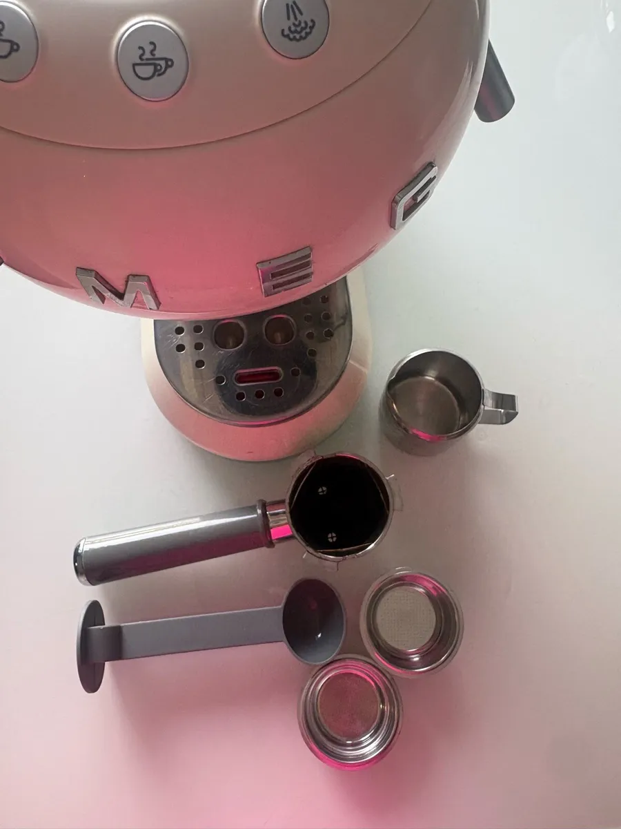 Smeg espresso coffee machine cream - Image 2