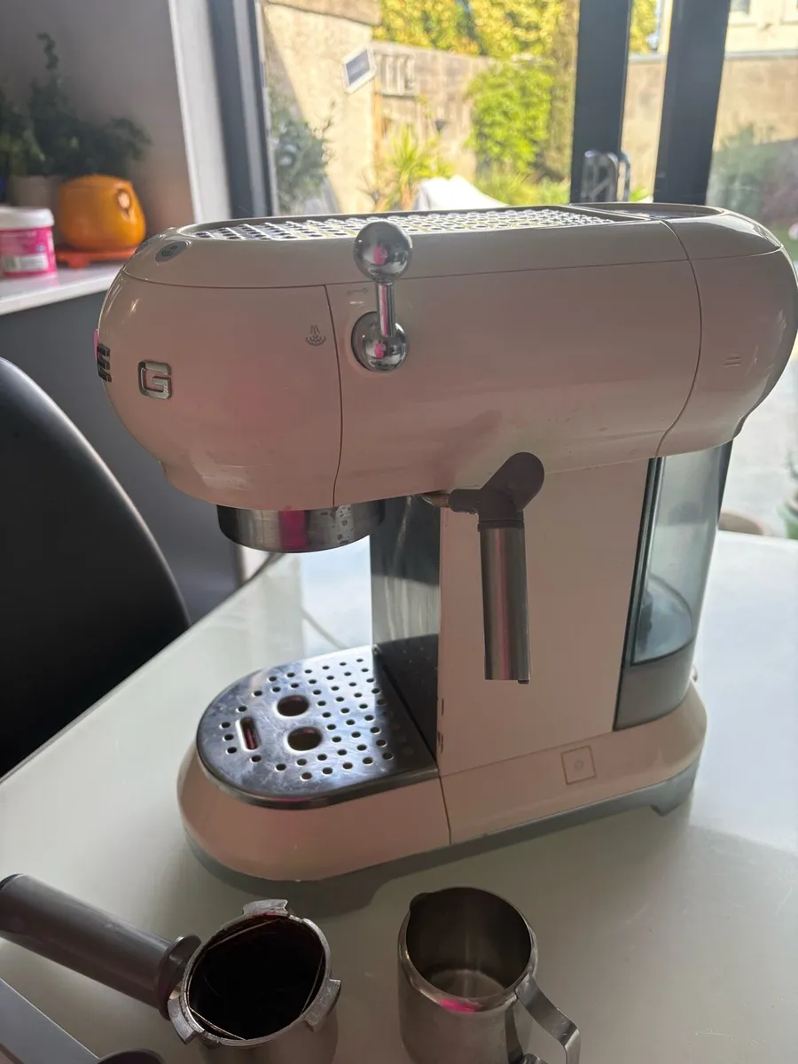 Smeg espresso coffee machine cream - Image 3