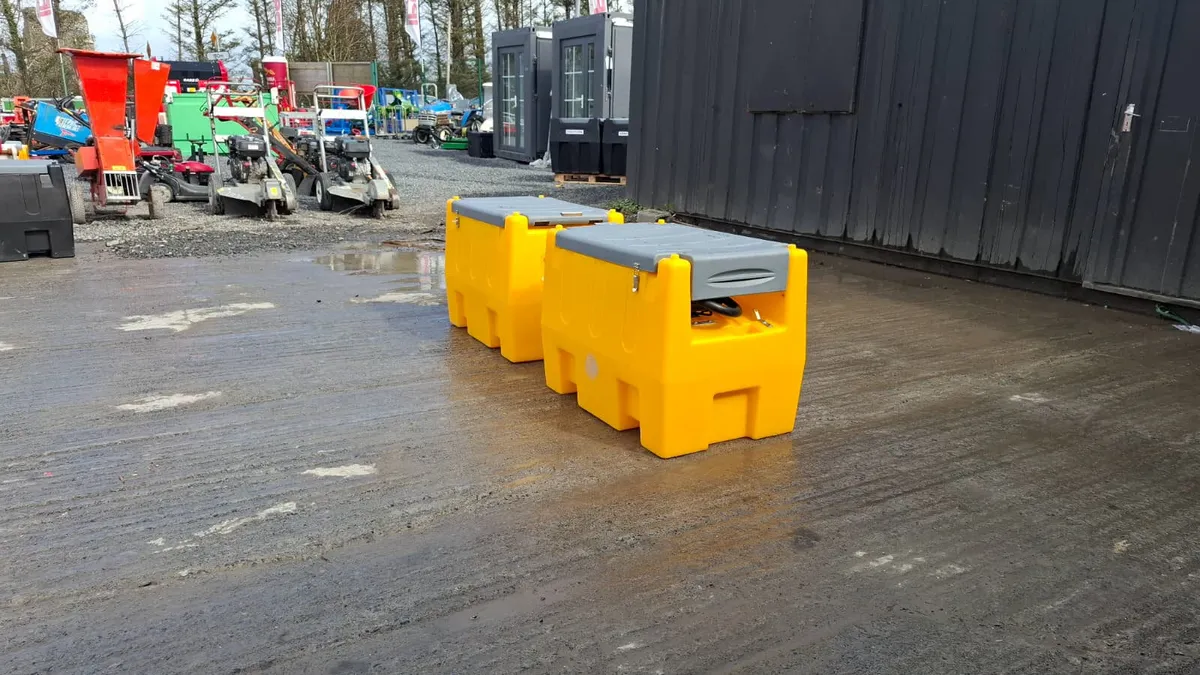 220L Plastic Diesel Bowser – Portable Fuel Tank - Image 4