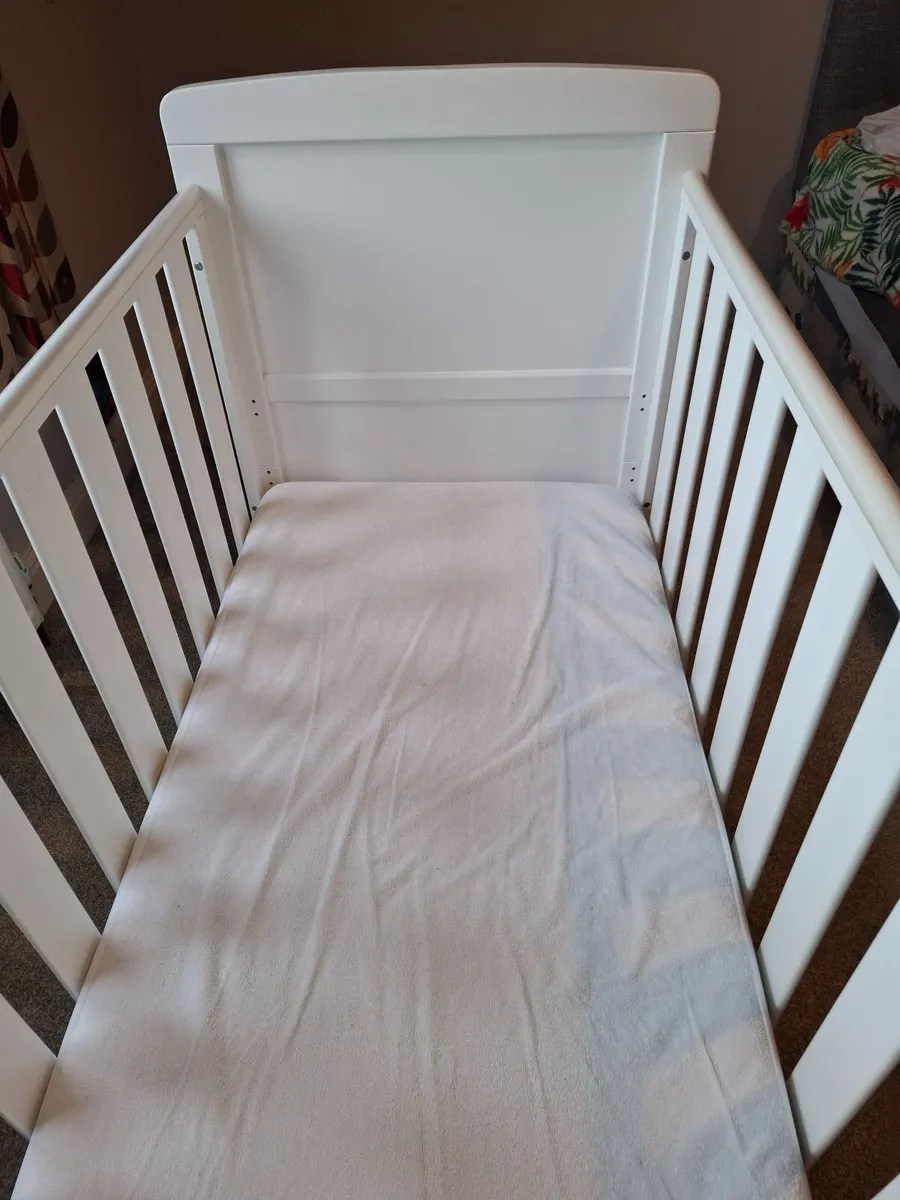 Baby cot cotbed - Image 3