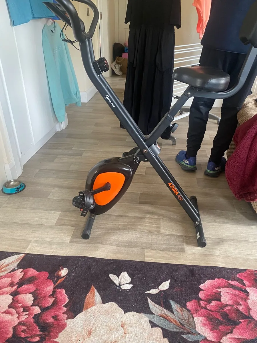 Exercise bike - Image 4