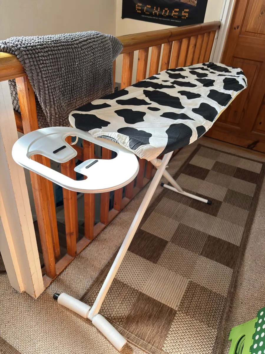 Ironing bord - Image 1