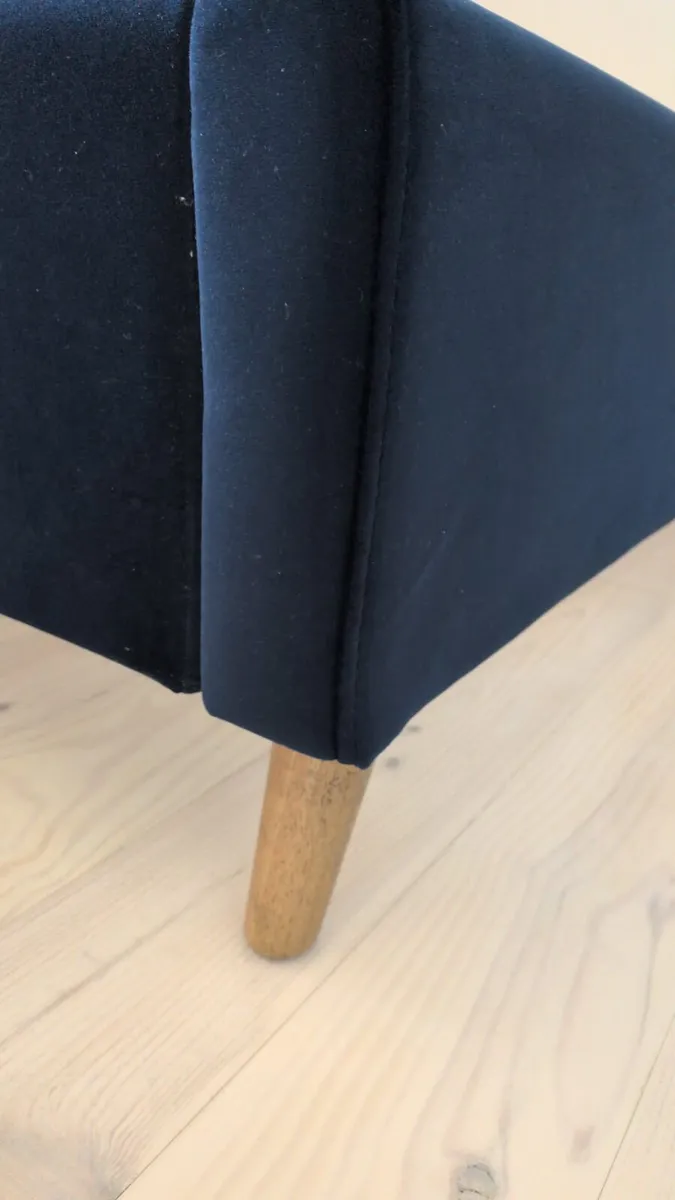 Stylish Navy Blue Velvet King size Bed Frame - Image 4