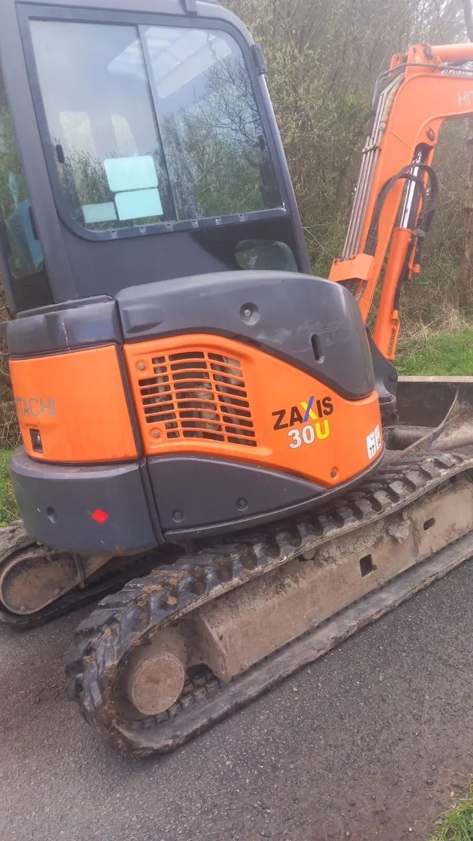 X30 Hitachi Digger - Image 4