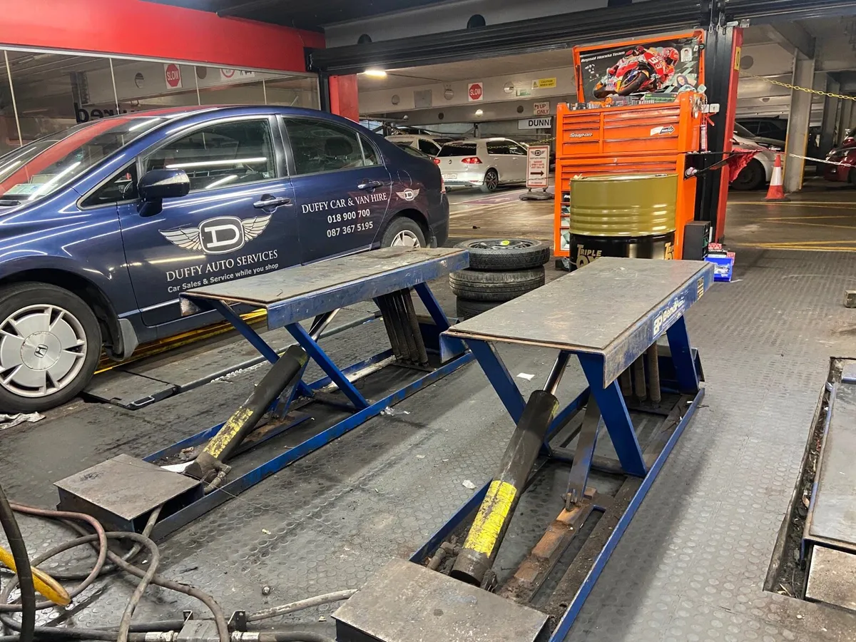 SCISSORS LIFT FOR SALE - Image 3