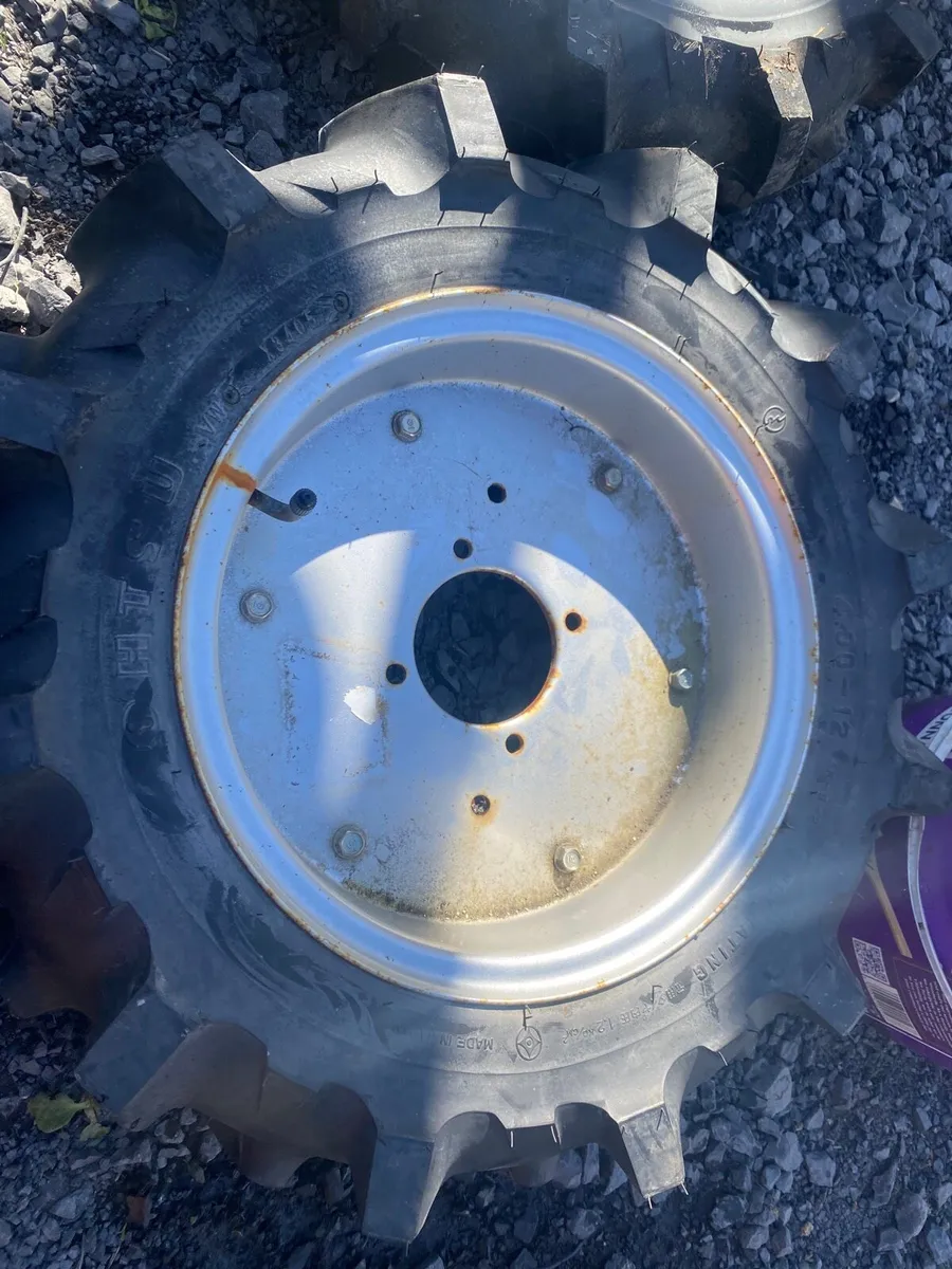 4 Tractor wheels - Image 3