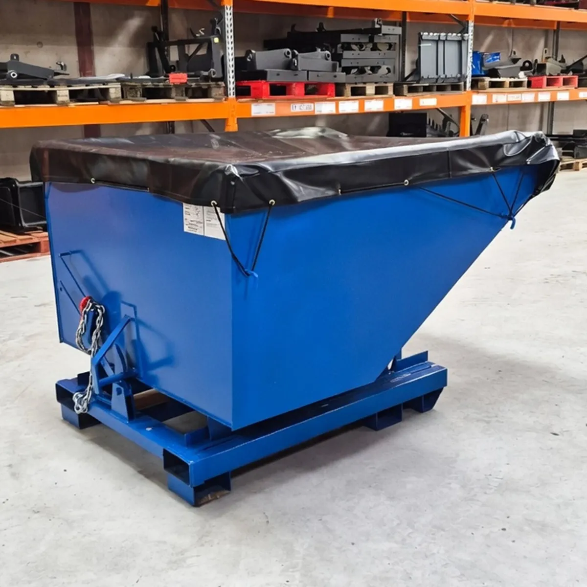 1250L tipping skips - Image 4