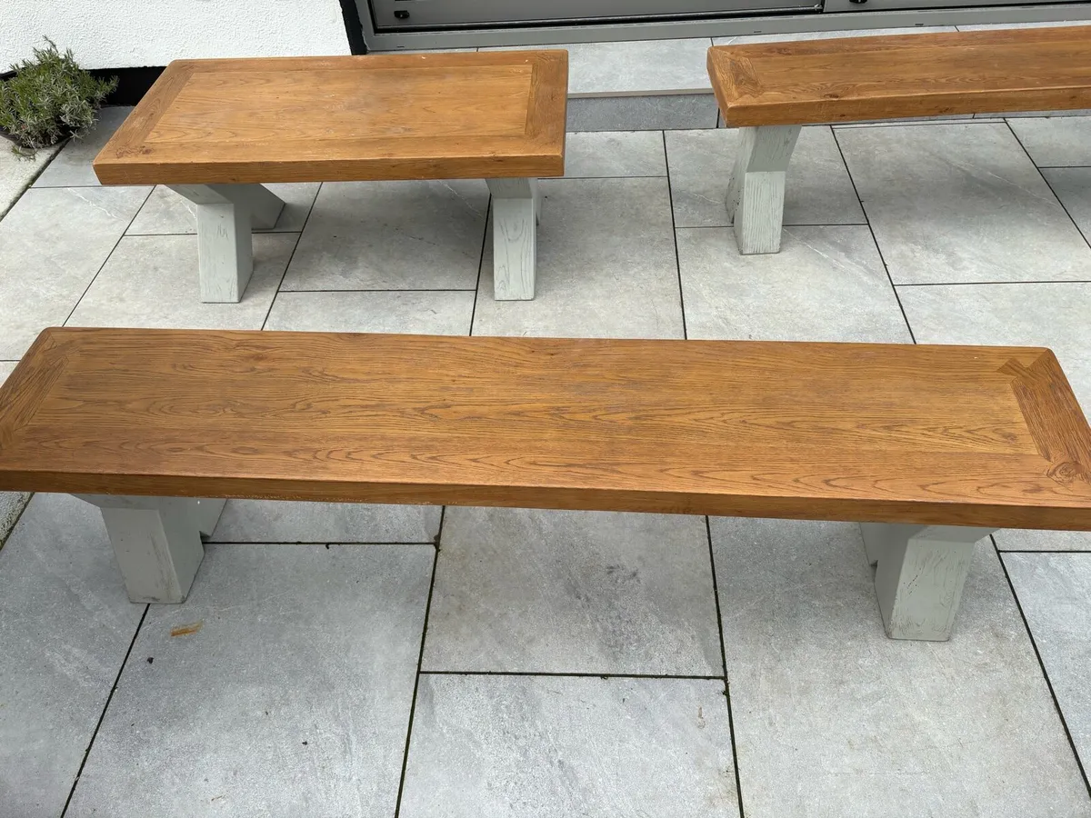 2 solid wood benches and coffee table - Image 1