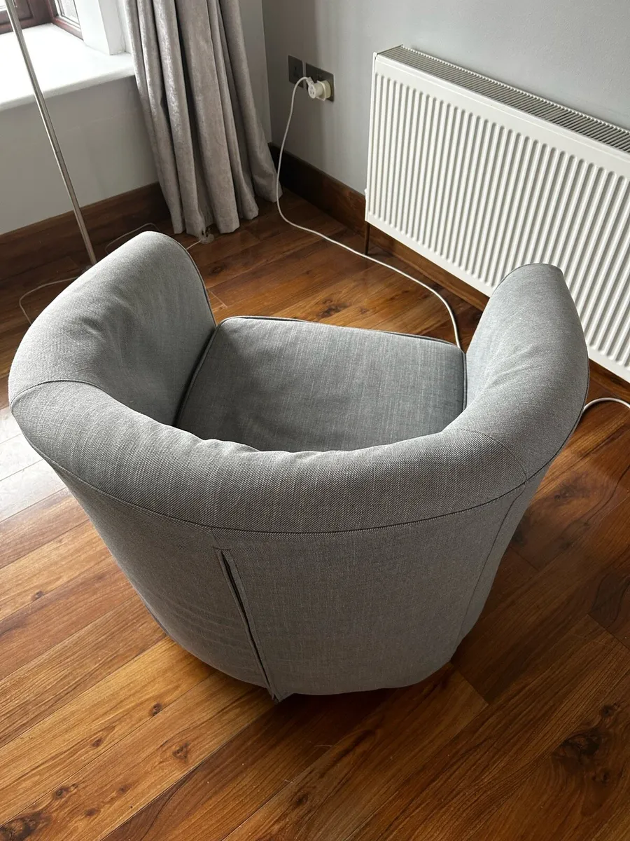Tullsta bucket chair - Image 2