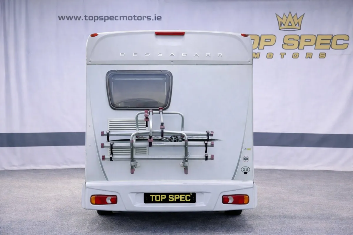 2008 Bessacarr E435 camper van - Image 4