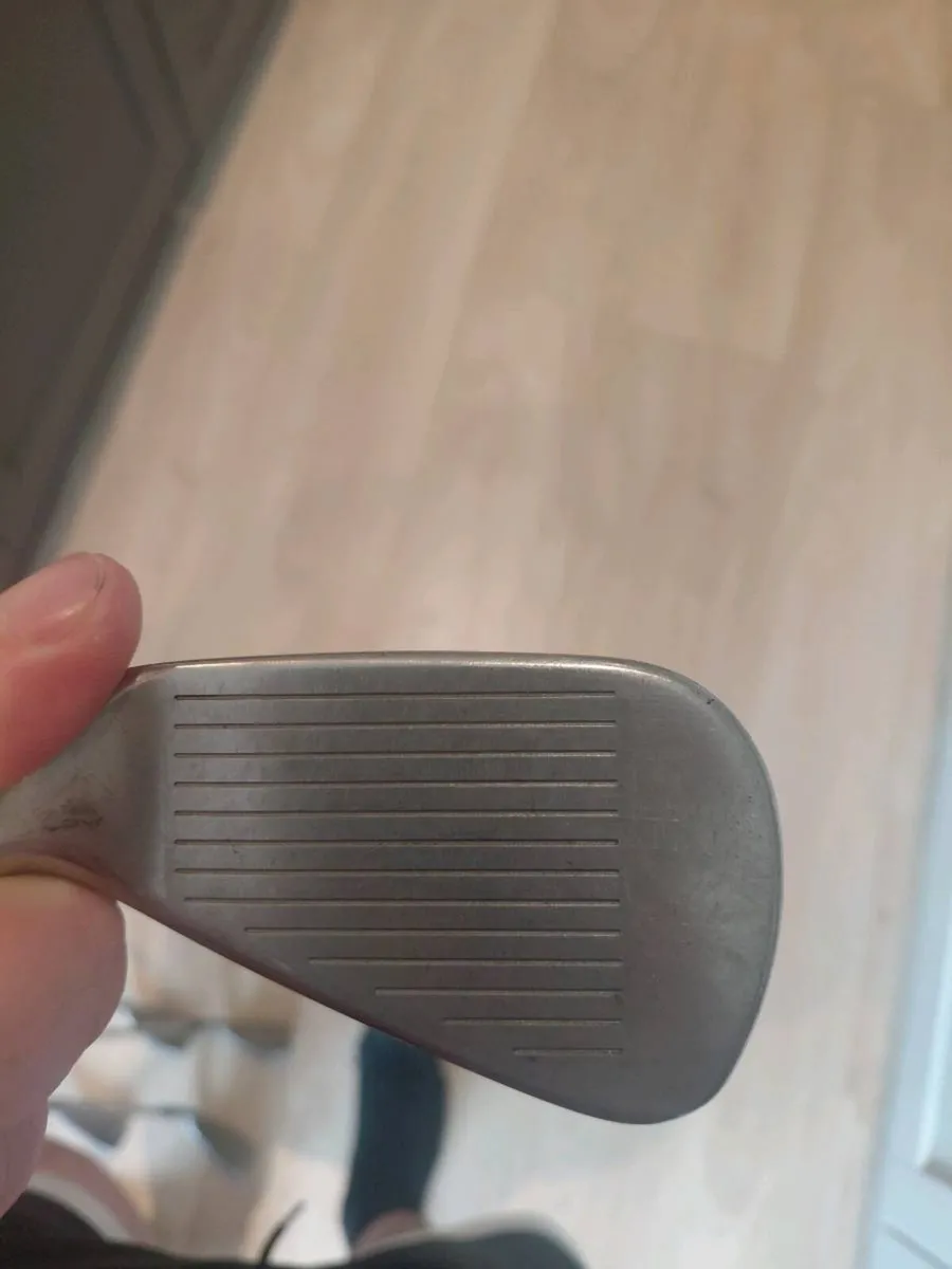 Titleist AP1 716 Irons 5-PW - Image 2