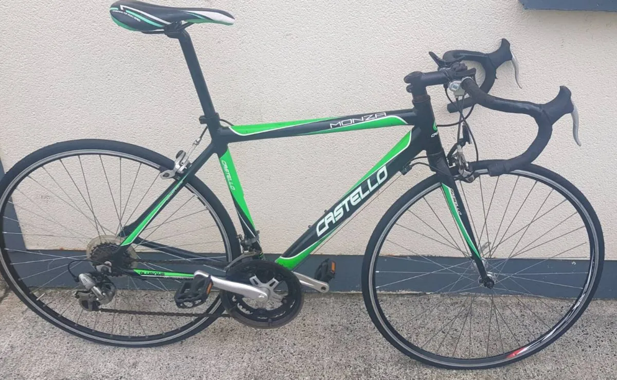 Mens road bike - Image 1