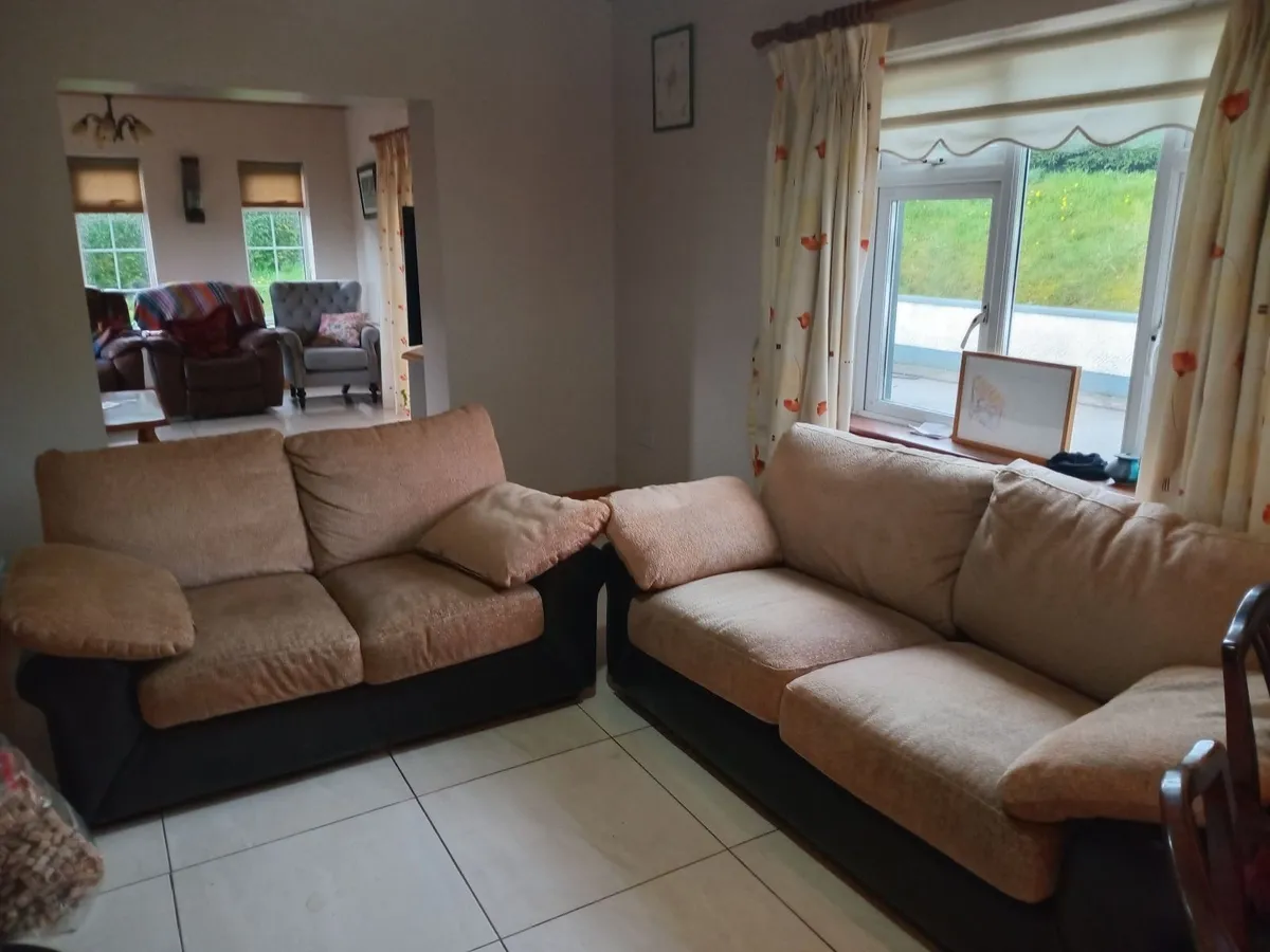 3 seater and 2 seater sofa