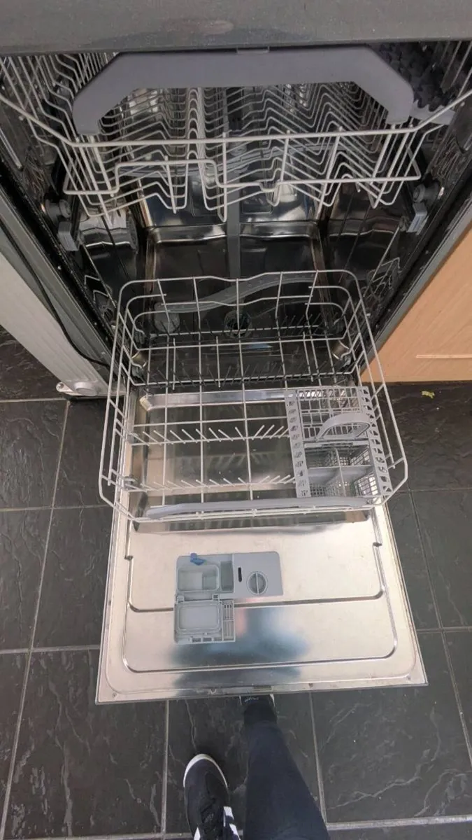 Dishwasher Hotpoint - Image 2