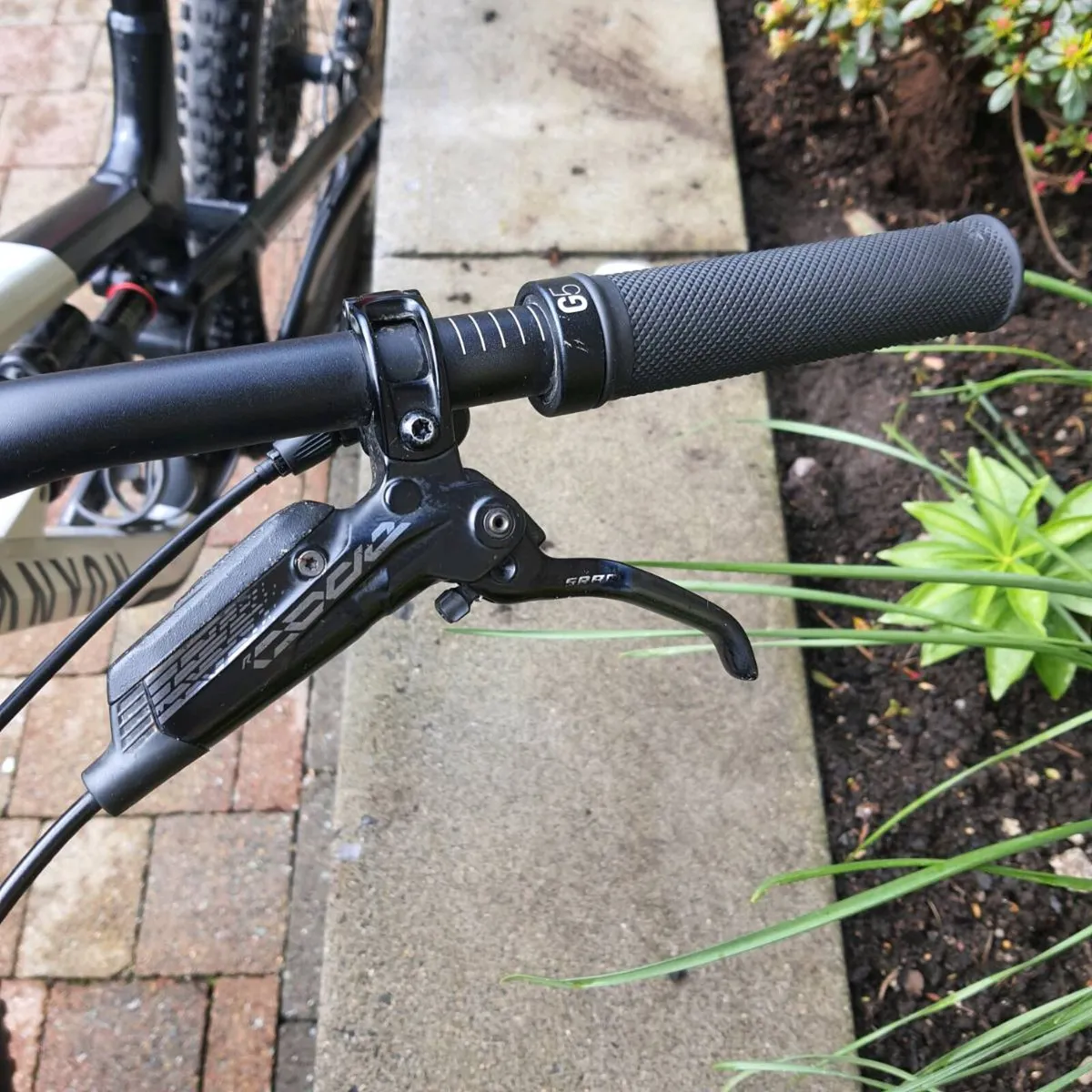 Canyon Spectral AL 6-  160mm Travel. Size M - Image 2