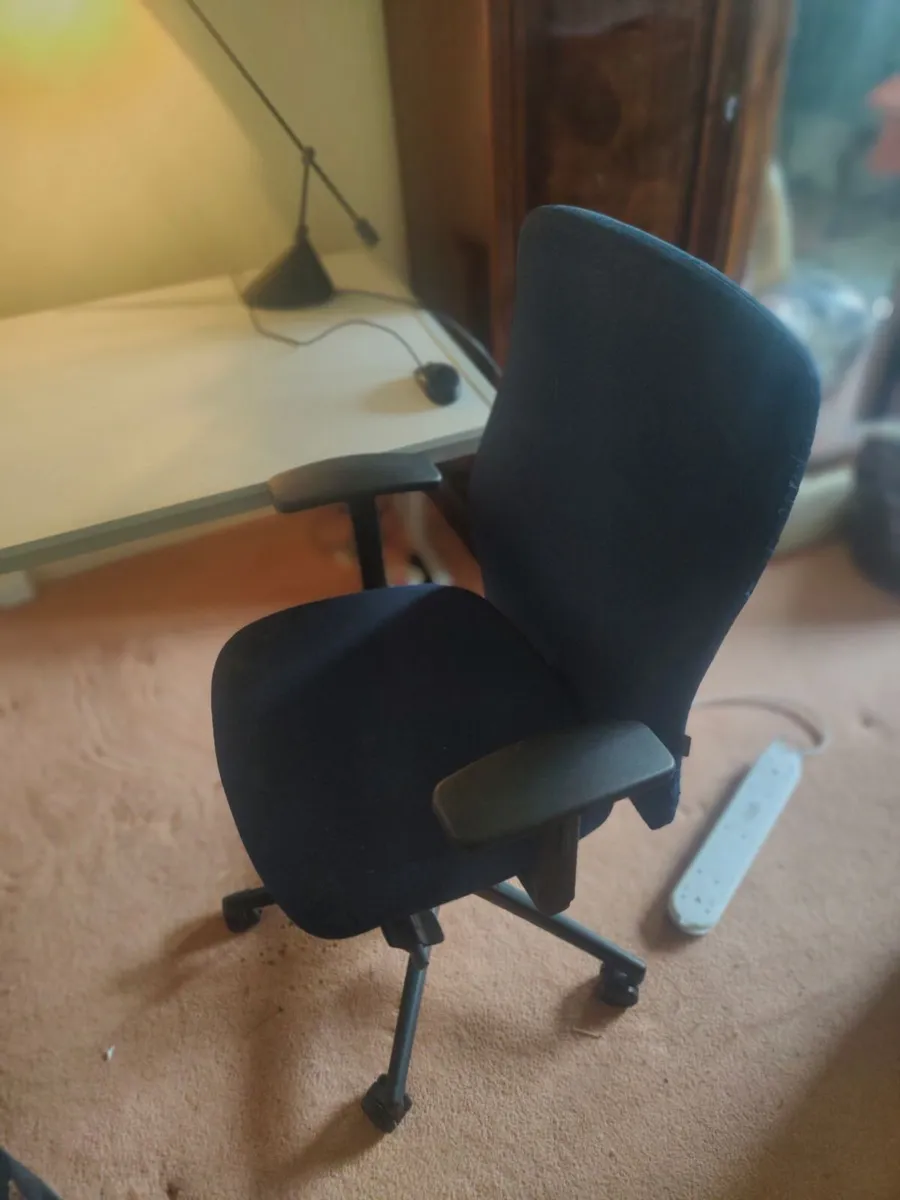 Computer desk and chair(price reduced)19/04 - Image 4