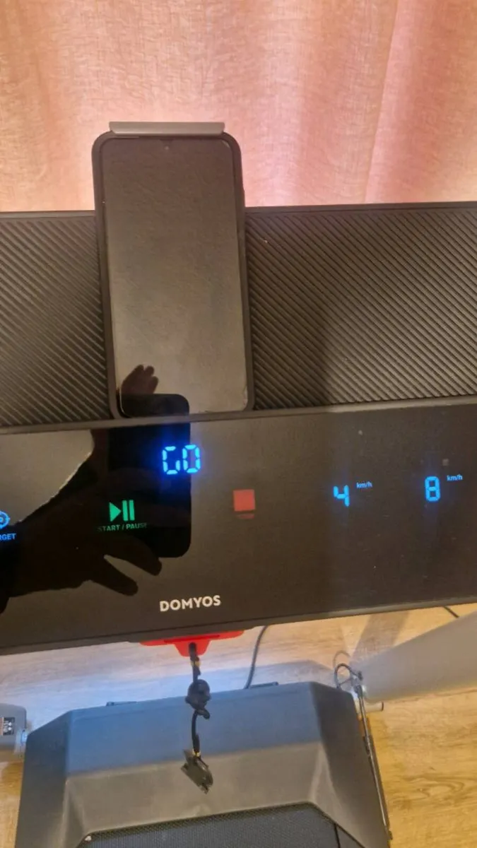 Folding Treadmill - Image 2