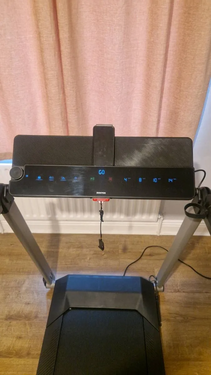 Folding Treadmill - Image 3