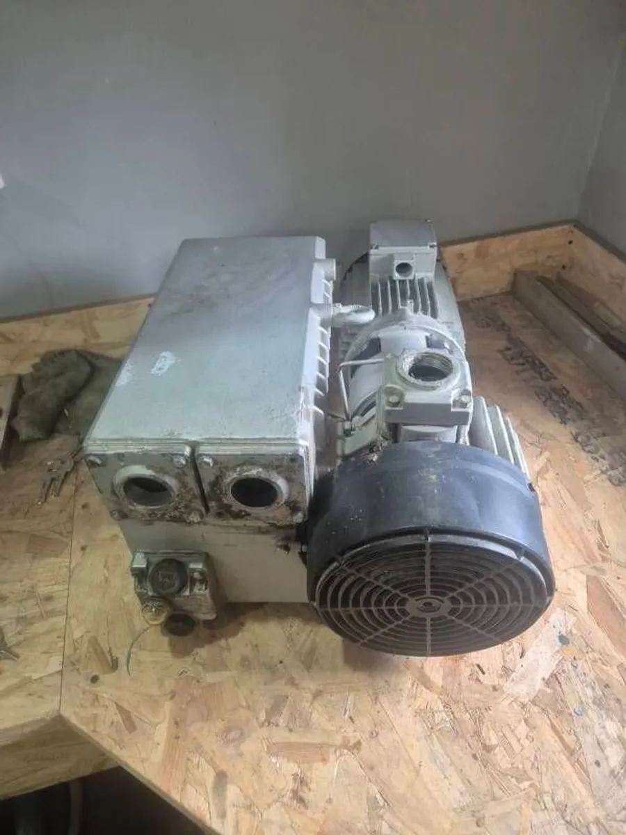 R5 vene vacuum pump - Image 3