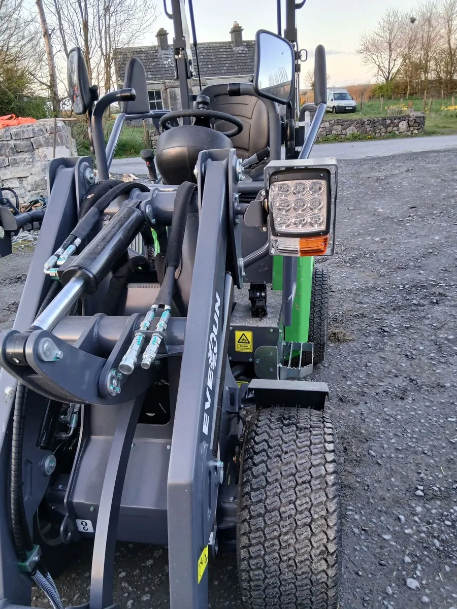 Everun ER08EH  electric loader - Image 3