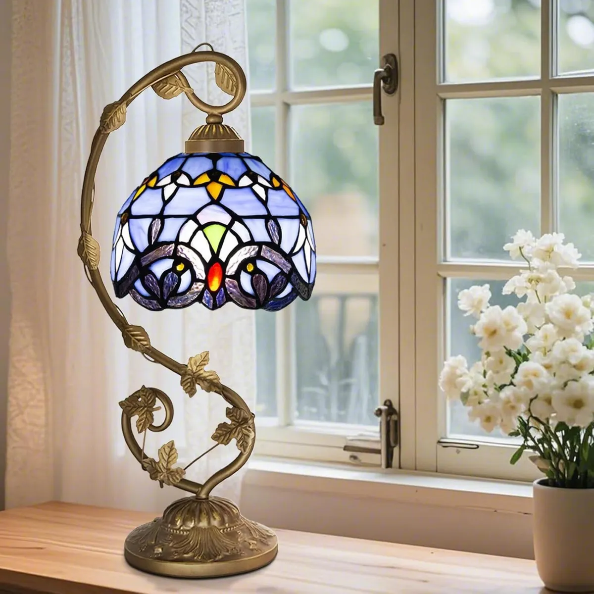 Small Tiffany Lamp 8 Inch Style Lights Table - Image 1