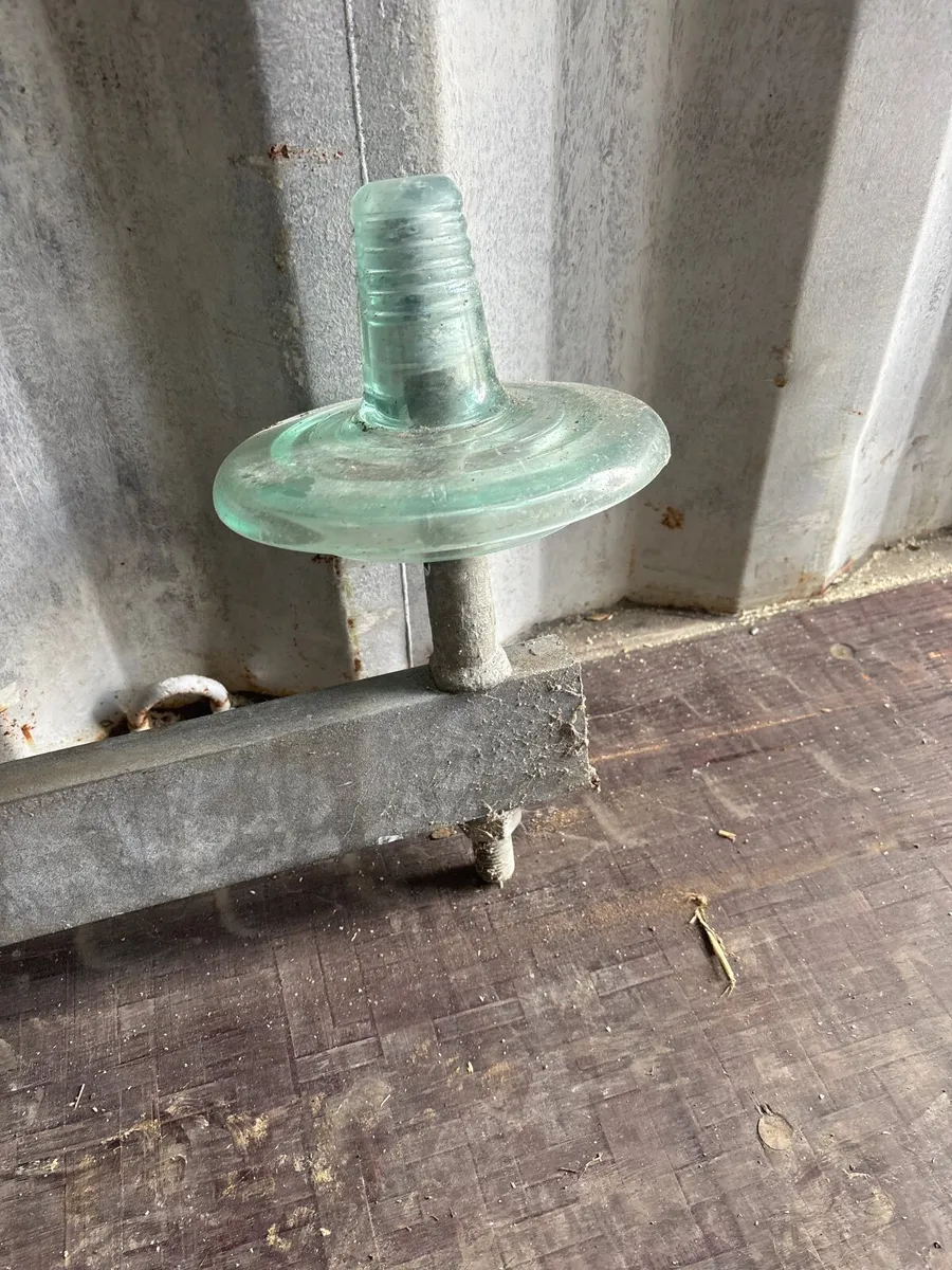 glass insulator - Image 3
