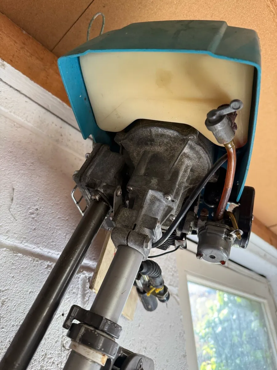 Outboard Motor - Image 1