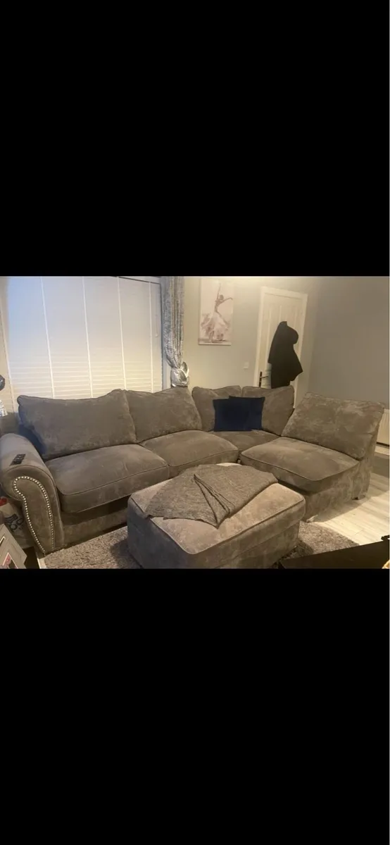 Large corner sofa & stool - Image 1