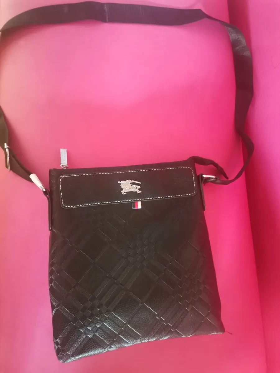 tommy hilfiger handbag