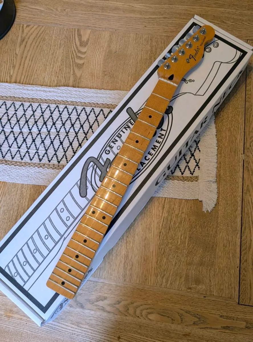 Fender Telecaster MIM Maple Neck and Tuners - Image 1