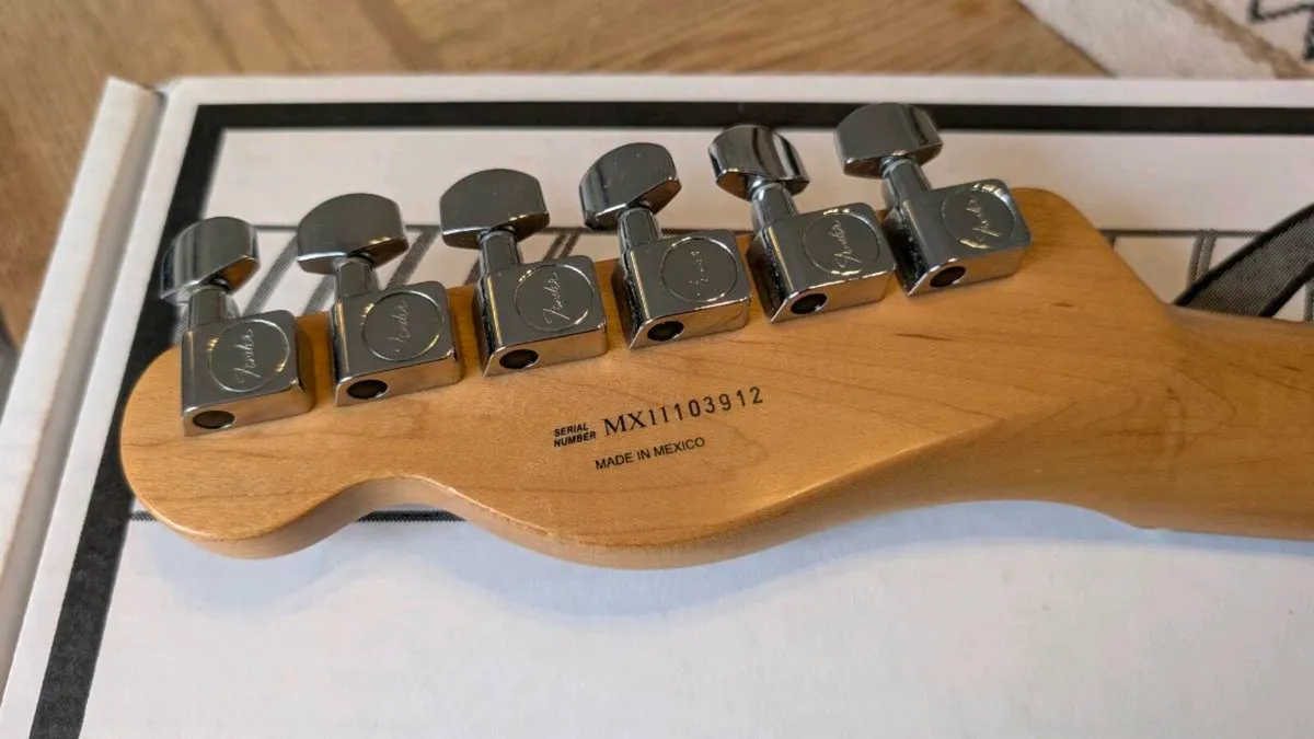 Fender Telecaster MIM Maple Neck and Tuners - Image 4