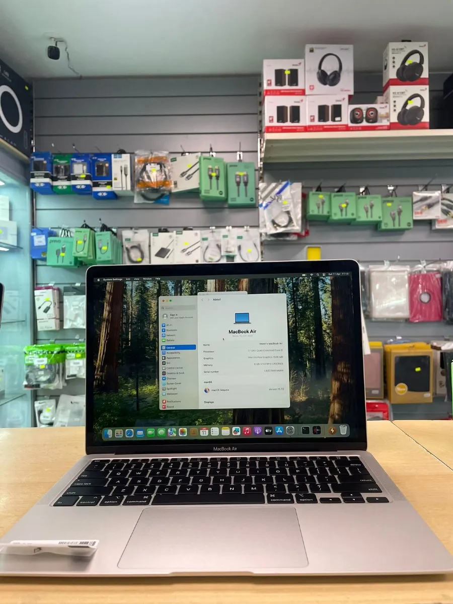 Apple MacBook Air 2020 | Silver - Image 3