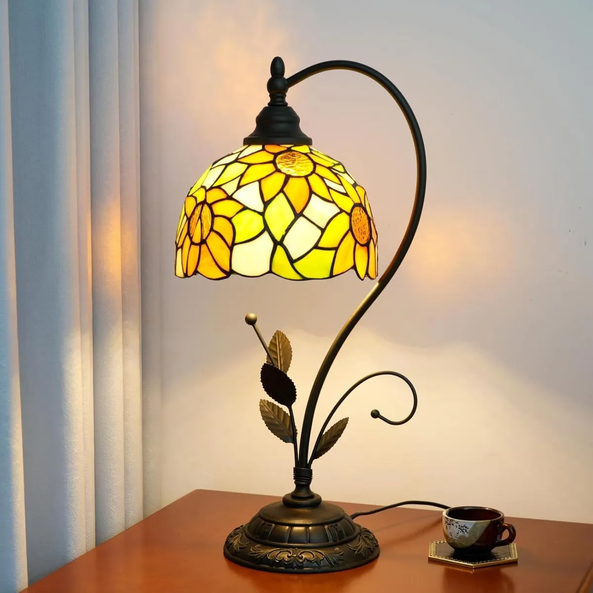 Tiffany Table Lamp Sunflower Yellow Stained Glass - Image 1