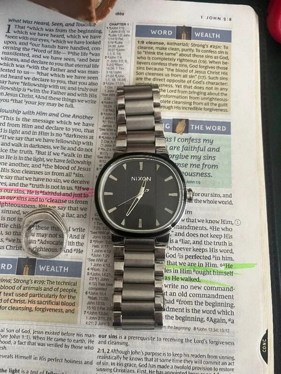 nixon men's watch - Image 3