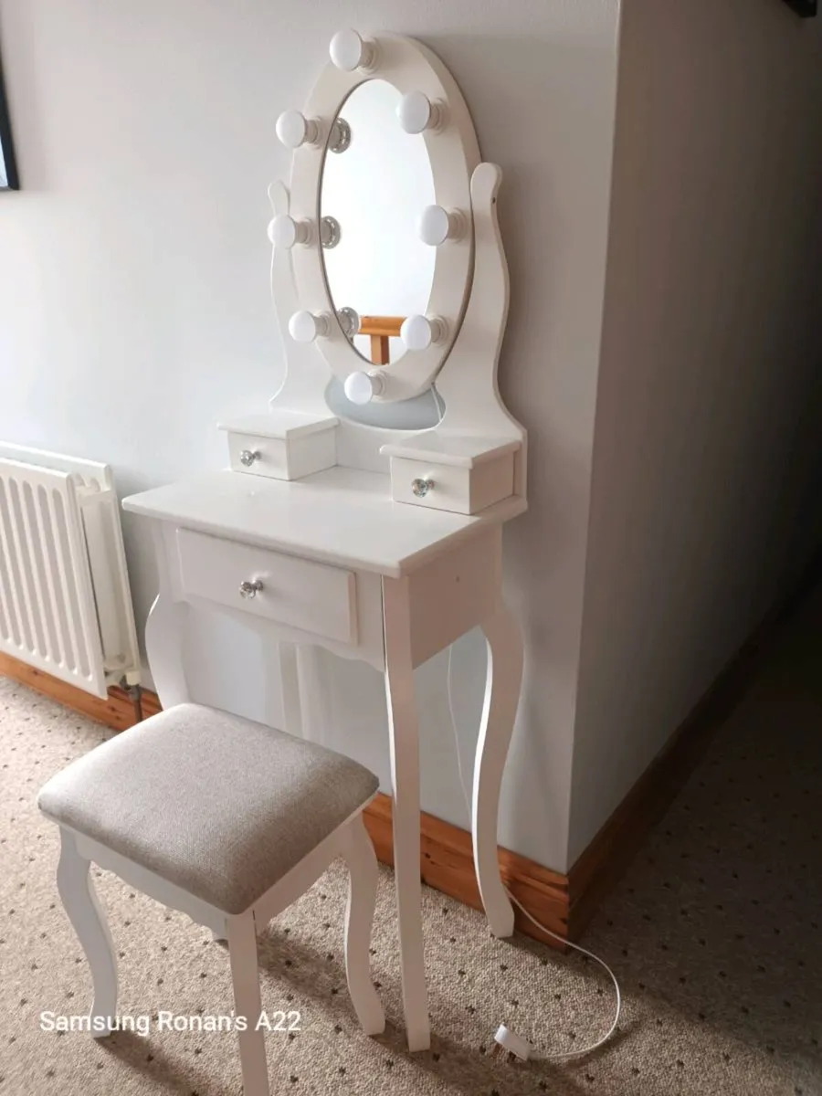 Vanity Table with Stool - Image 3