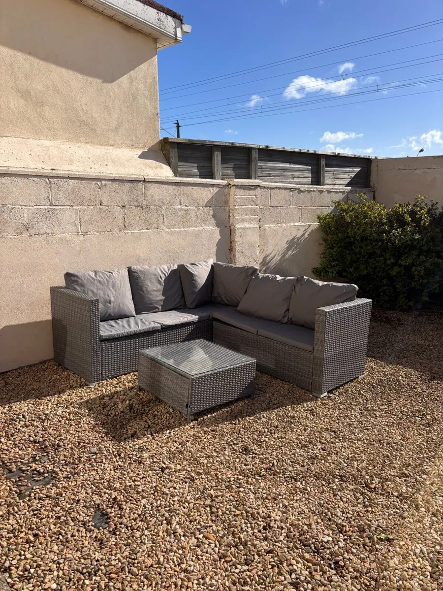 Garden Lounge Set - Image 1