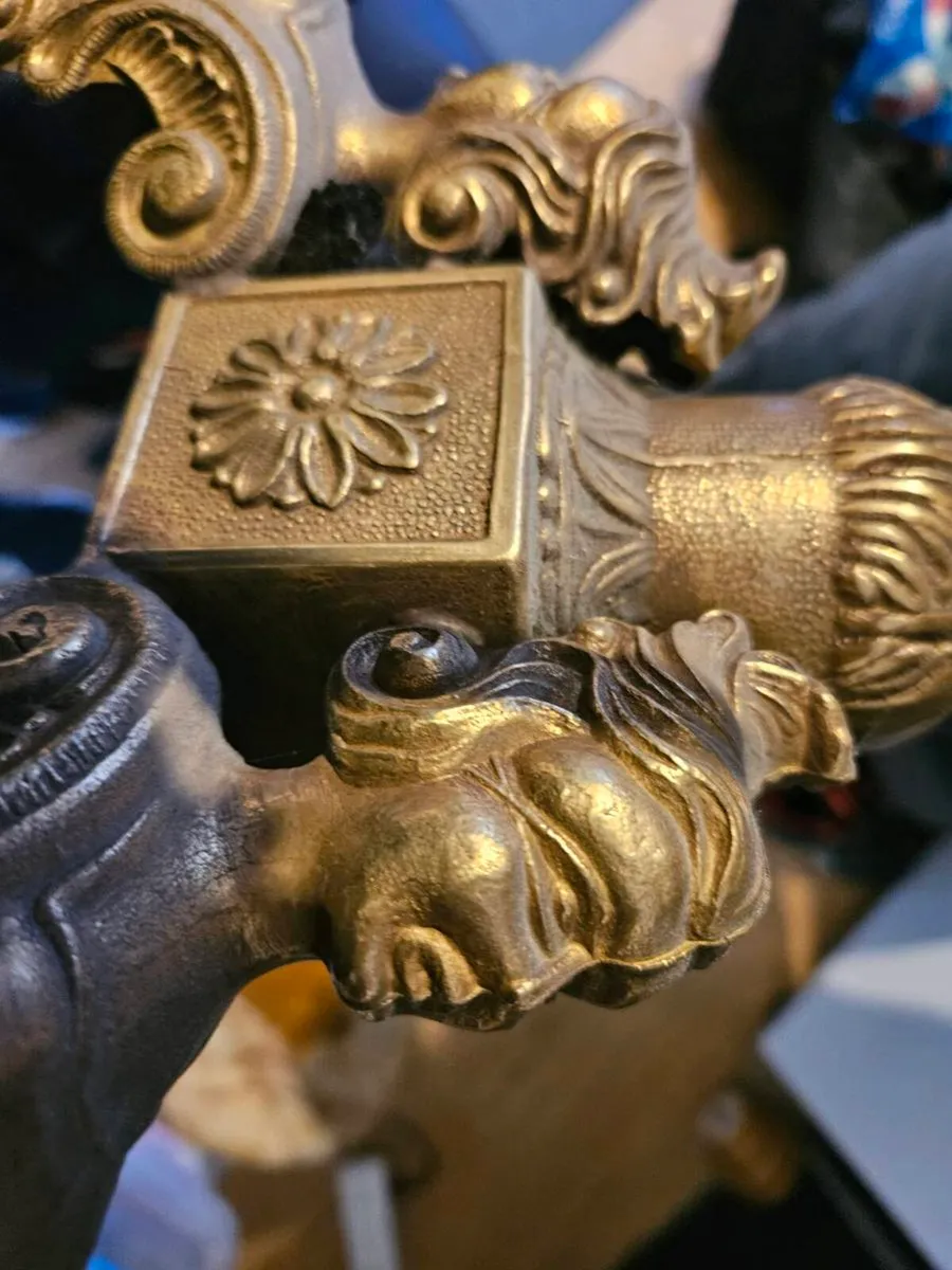 Decorative small marble topped side table - Image 3