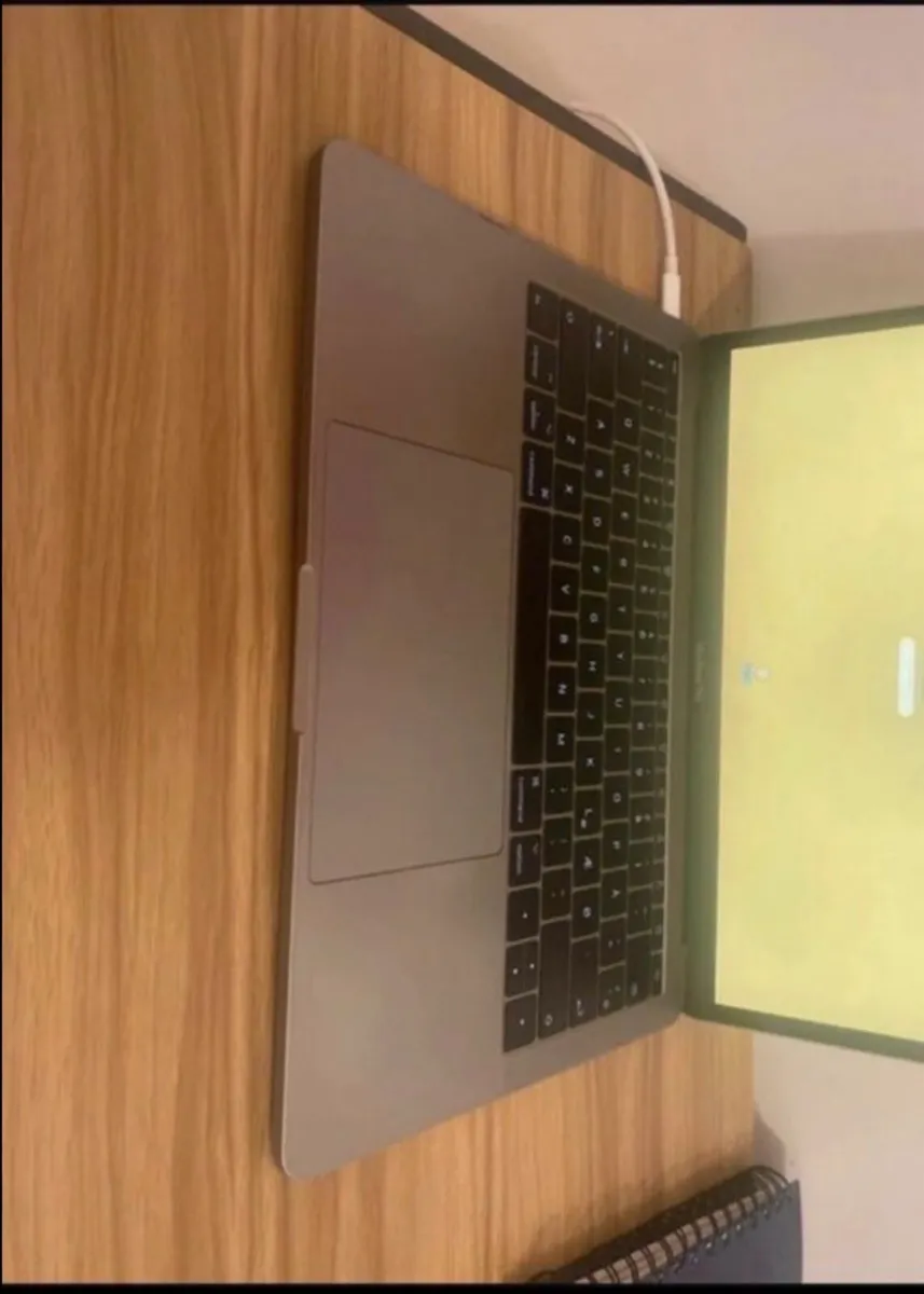 MacBook Pro 2017 two thunderbolts Refurbished - Image 3