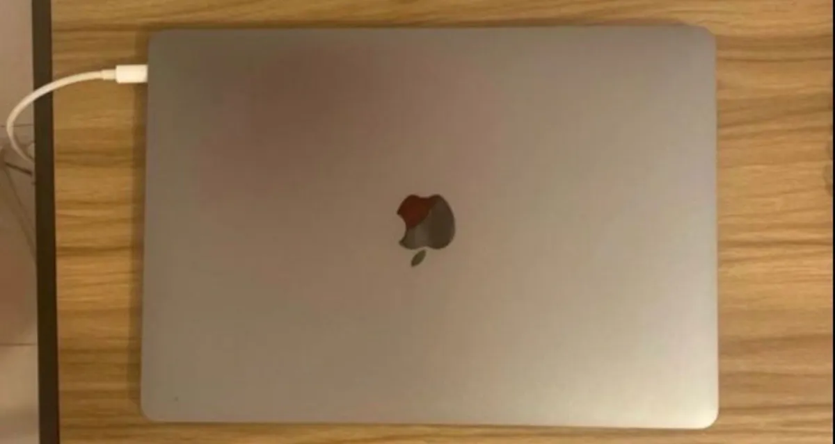 MacBook Pro 2017 two thunderbolts Refurbished - Image 1