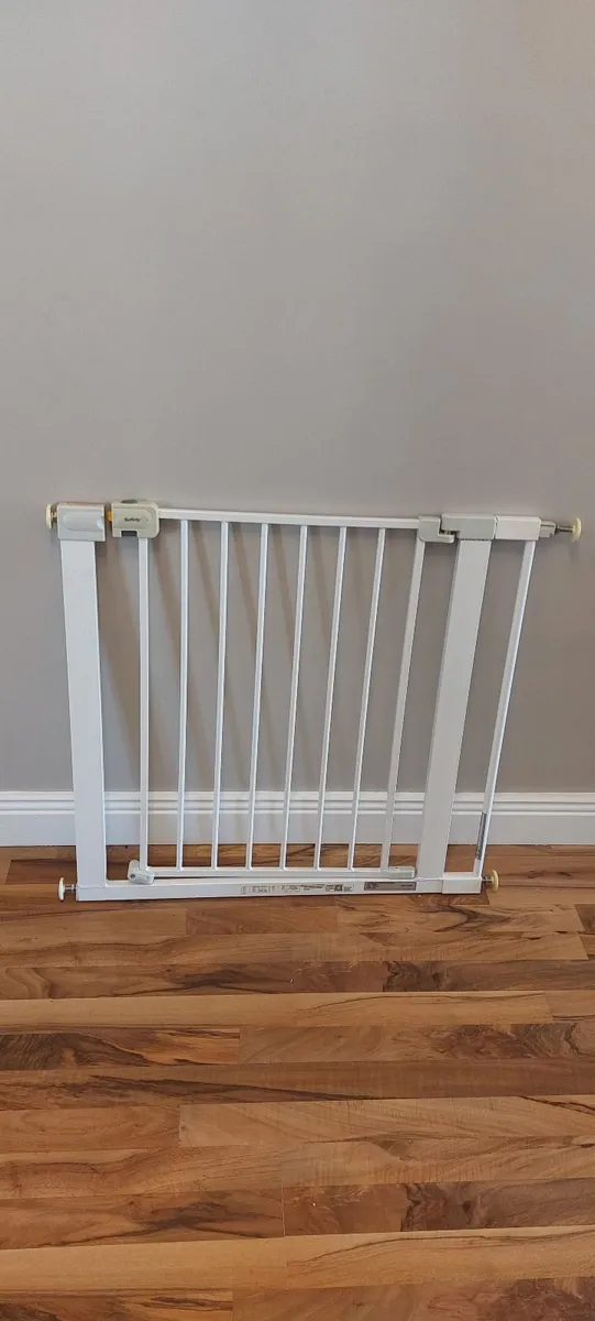 Baby stair gate