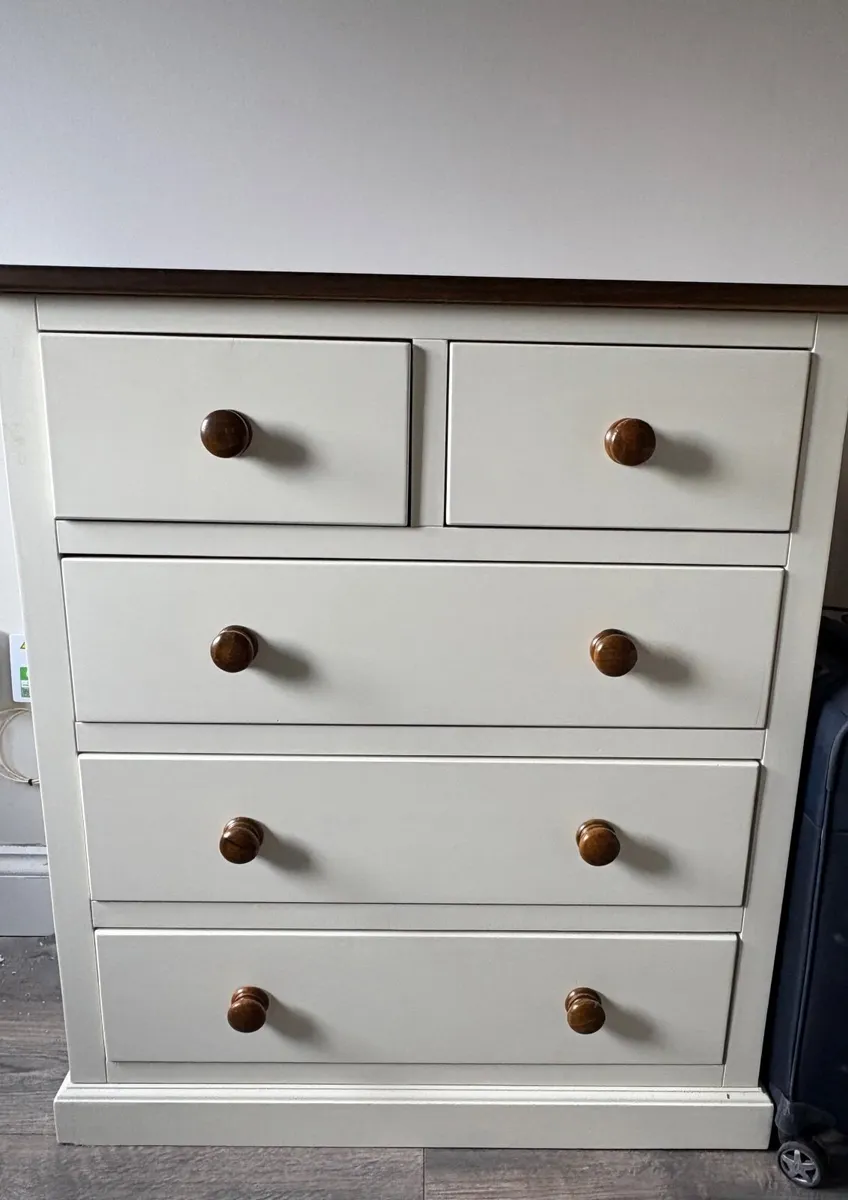 Chest of drawers - Image 1