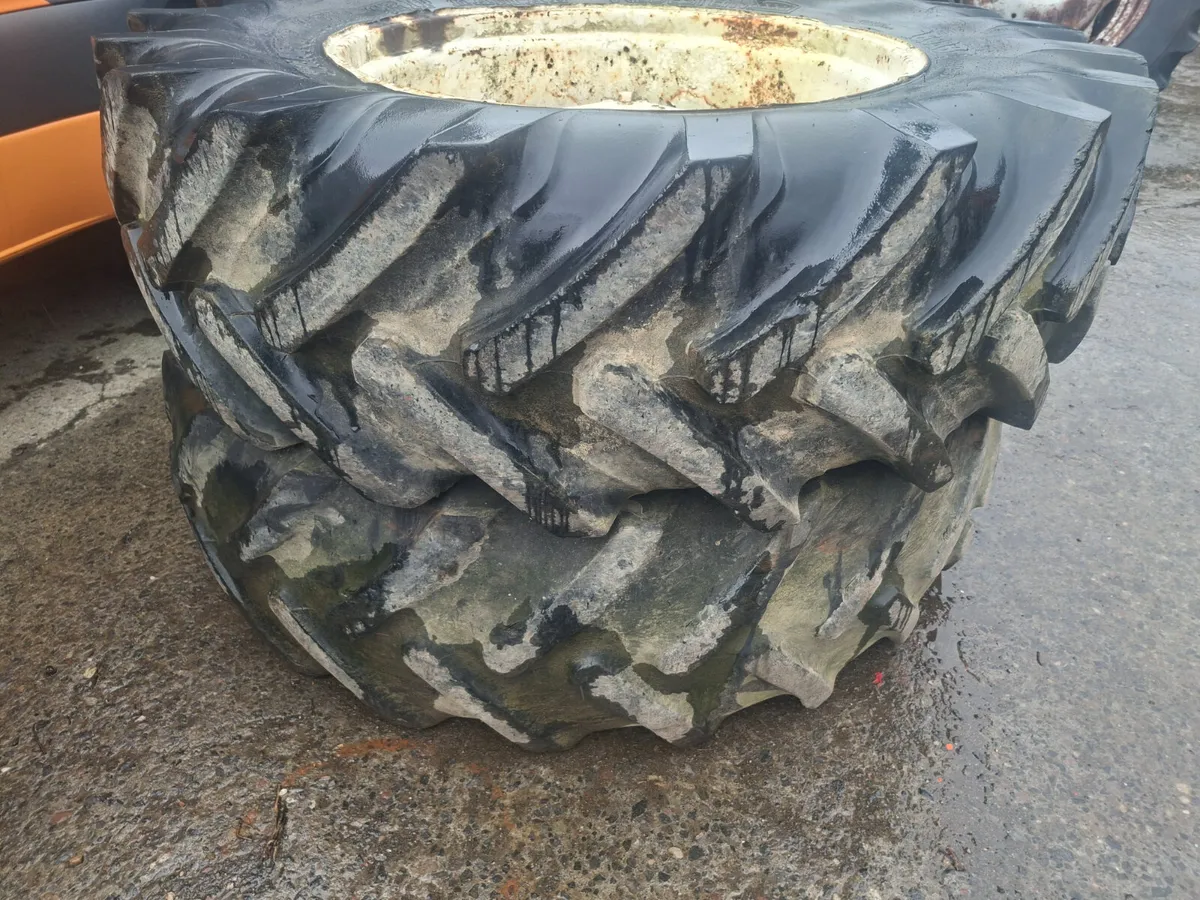 16.9x34. To suit Ford 5000.  7000.     6600.  7600 - Image 2