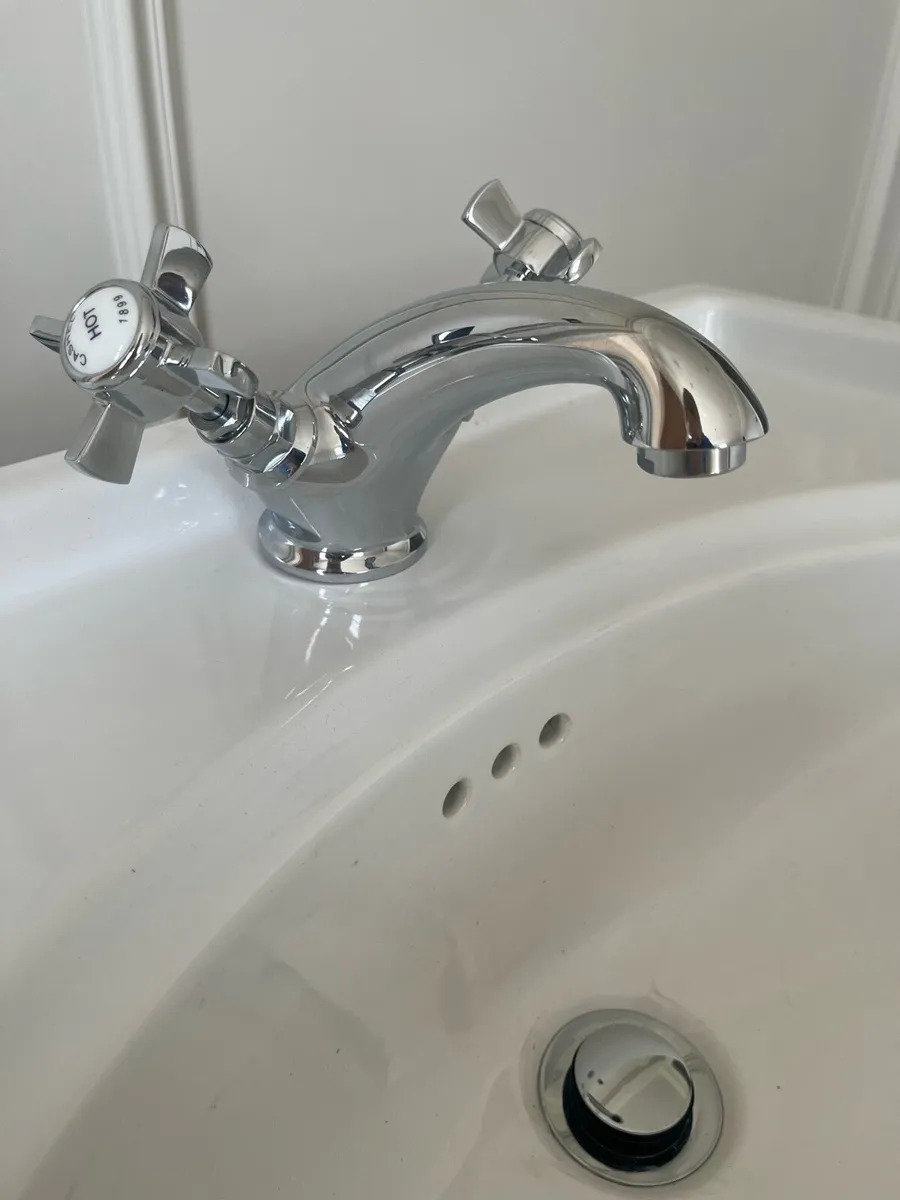 Bathroom Wall Vanity Unit - Brand New - Image 3