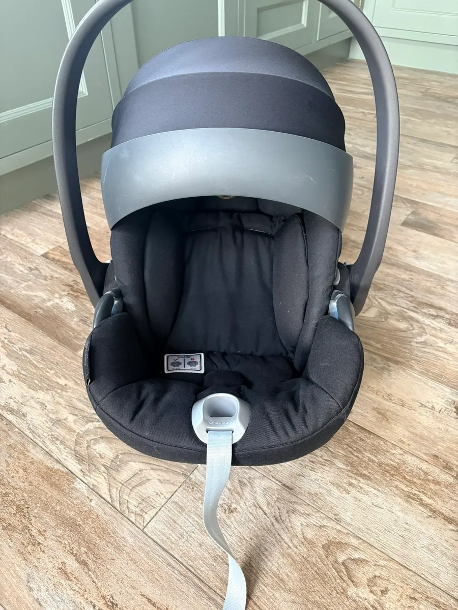Cybex car seat - Image 2