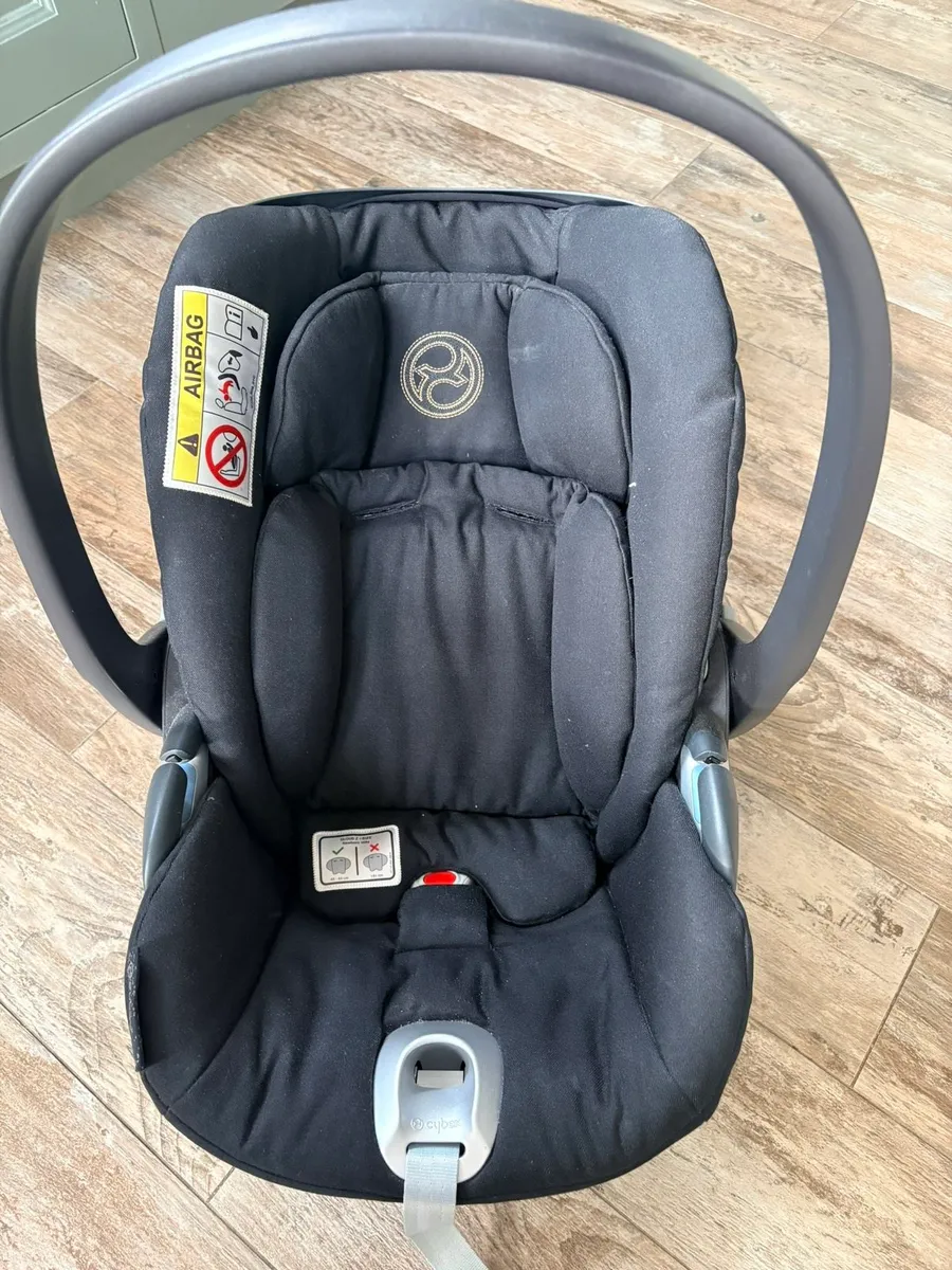 Cybex car seat - Image 3