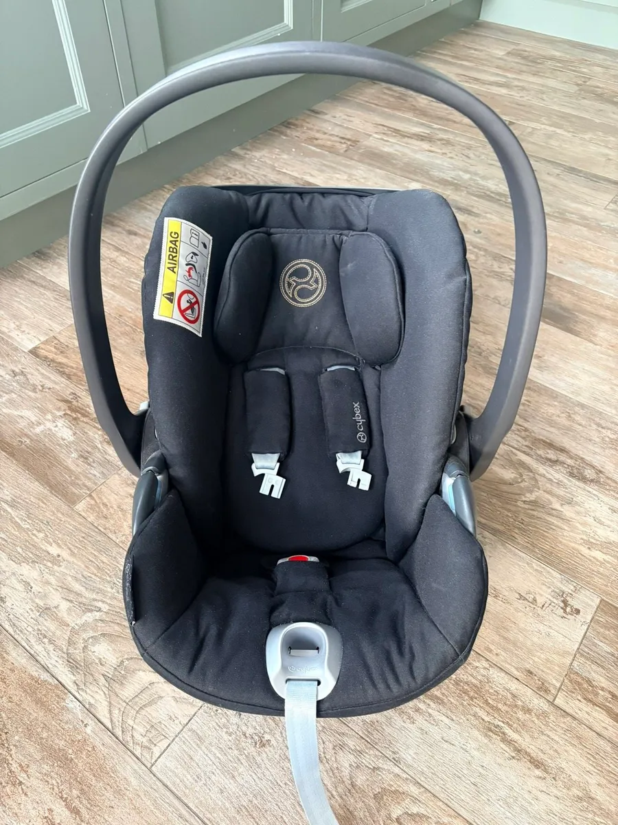 Cybex car seat - Image 4